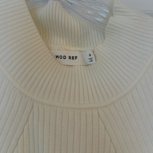 Mod Ref Cream Ribbed Tank Top - Picture 2 of 3